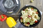  ظرف مشکی سزار خورشیدی ( با درب شفاف جای سس دار ) برند توسکا کارتن 300 عددی 